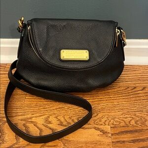Marc Jacobs Natasha crossbody in black pebbled leather